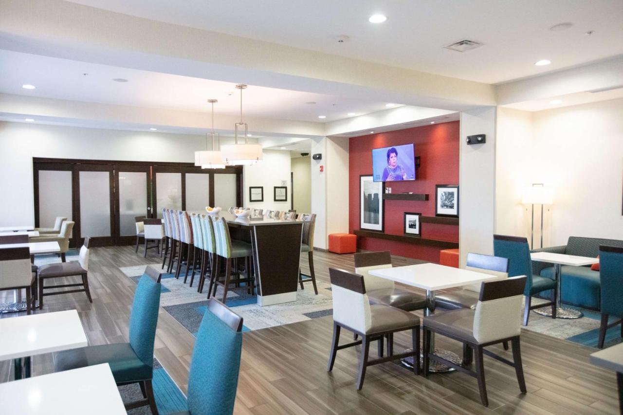 Hampton Inn Toledo Oregon Exterior photo
